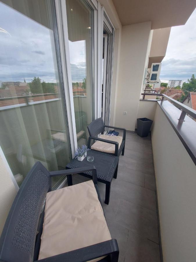 Kat Apartman Apartamento Subotica Exterior foto
